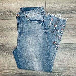 Time and Tru Embroidered jeans